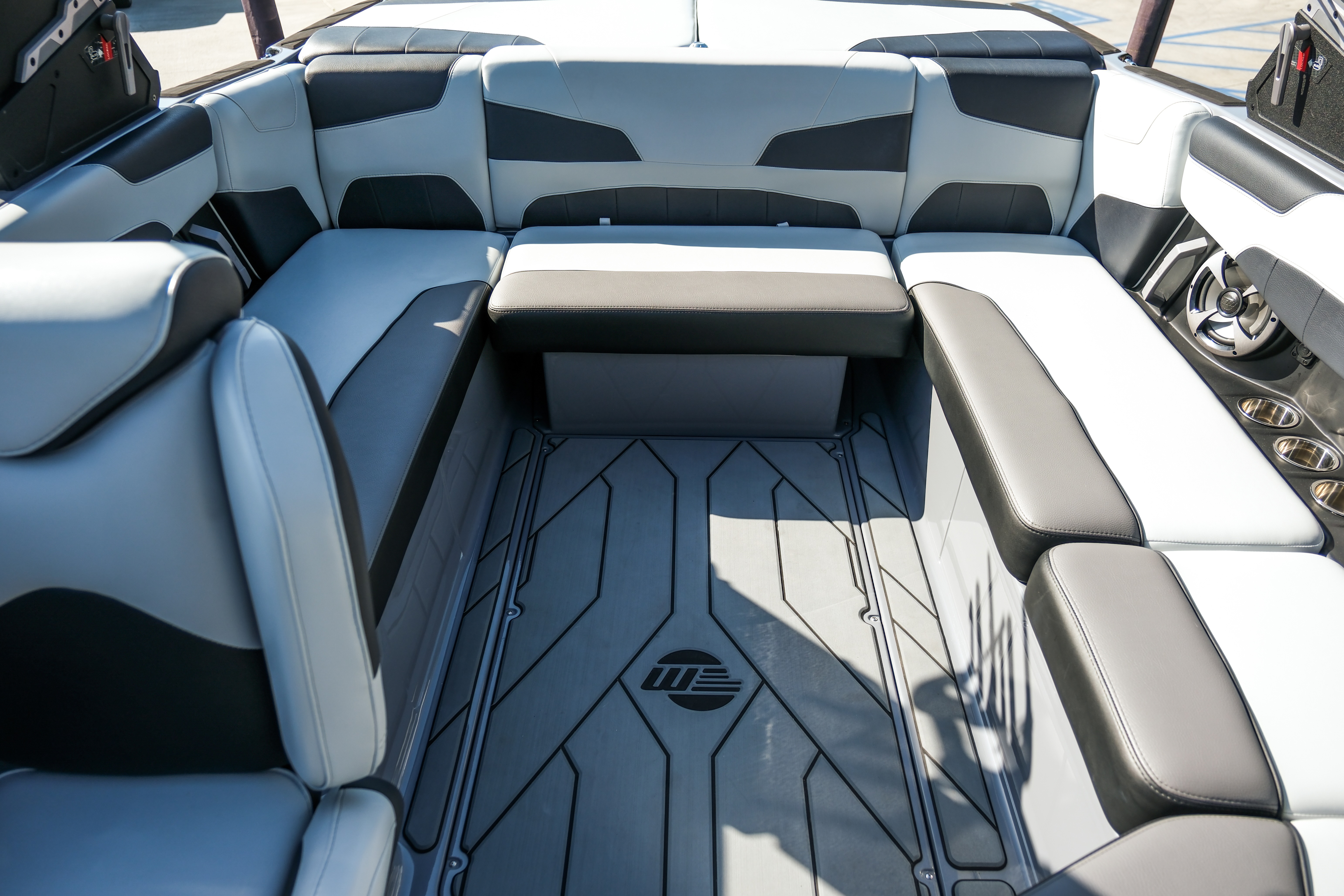 2021 MALIBU 22 LSV Icon